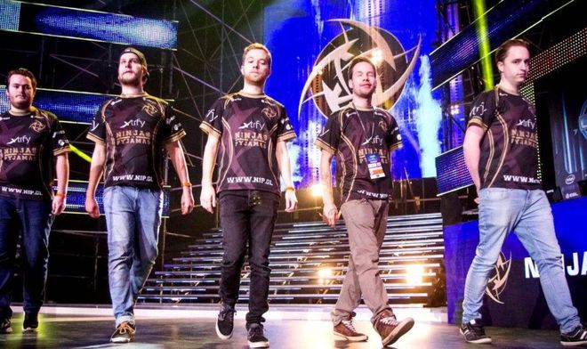 拉森展现了 拉森展现了