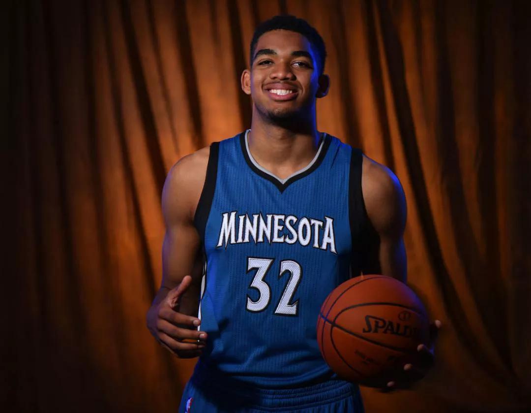 赛中贡献了 赛中贡献了